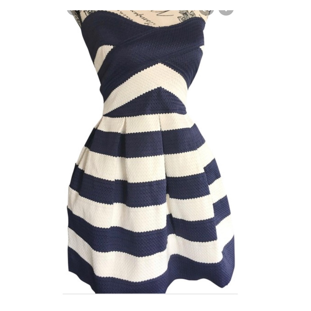 BCBG Alythea mini dress